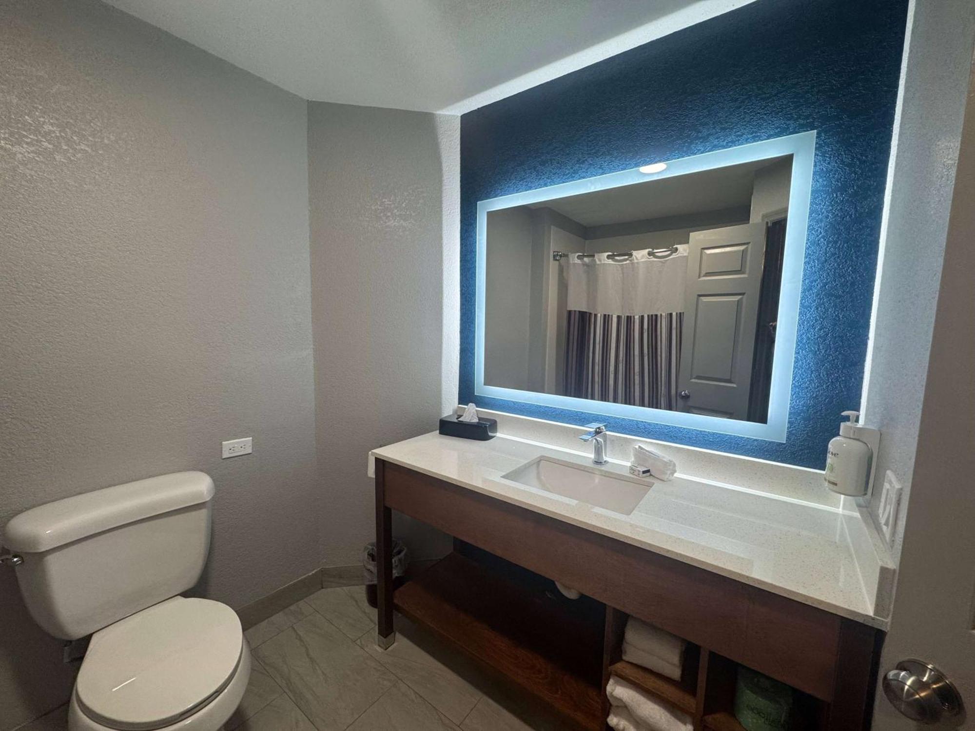 La Quinta By Wyndham Raleigh Cary Hotel Kültér fotó